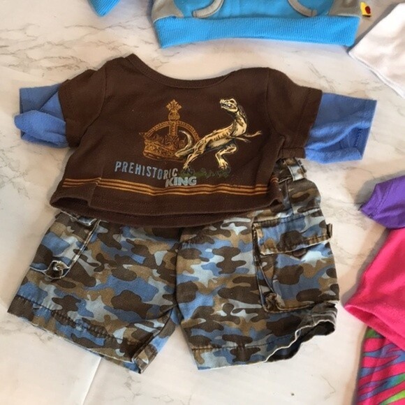 Build a bear BAB brown teddy bear plush with soccer shoes and outfits bundle - Picture 2 of 14